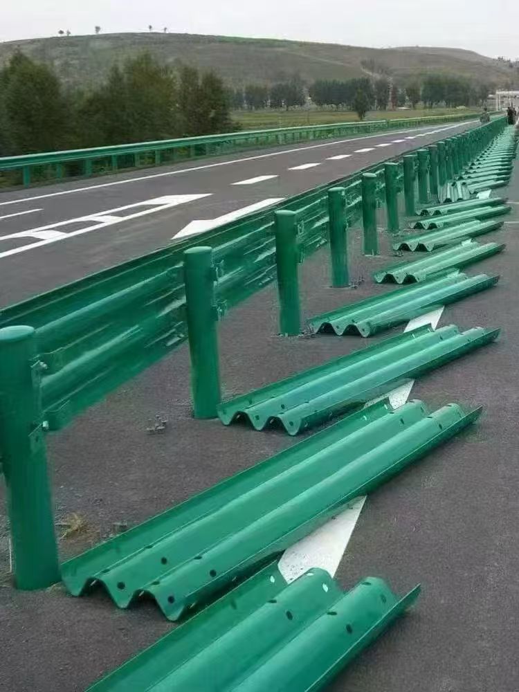 大理波形护栏